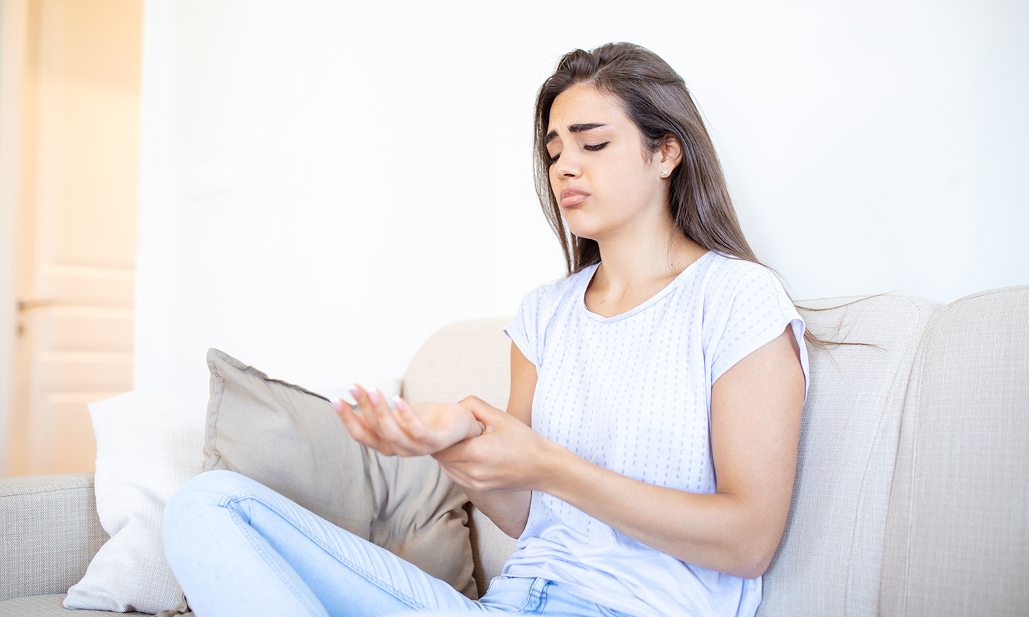 From Clinic to Couch: Is Home Laser Therapy Really Effective?