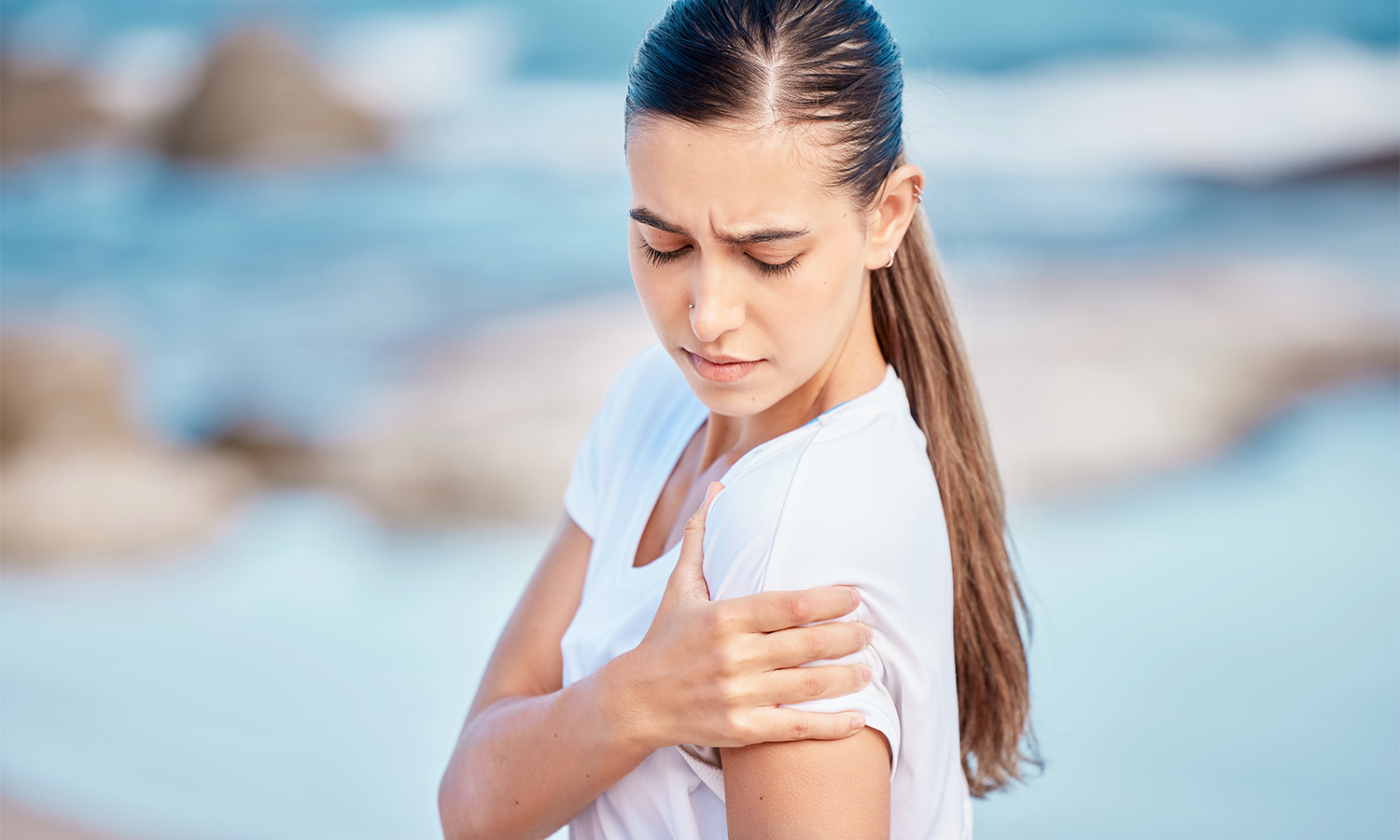 Rotator Cuff Tear Recovery: Can Laser Therapy Speed It Up